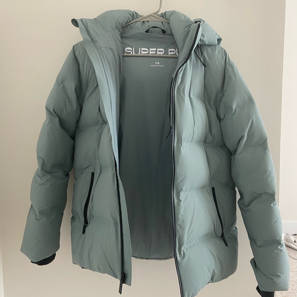 Aritzia super puff2O (waterproof) jacket